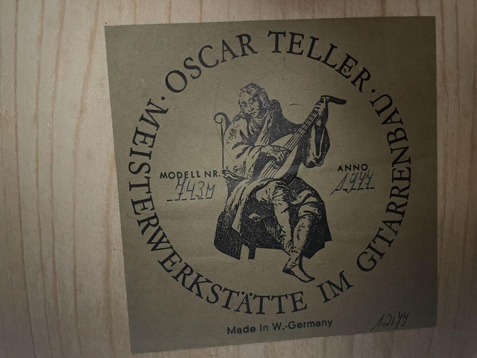 Gitara klasyczna koncertowa prawie 50-letnia