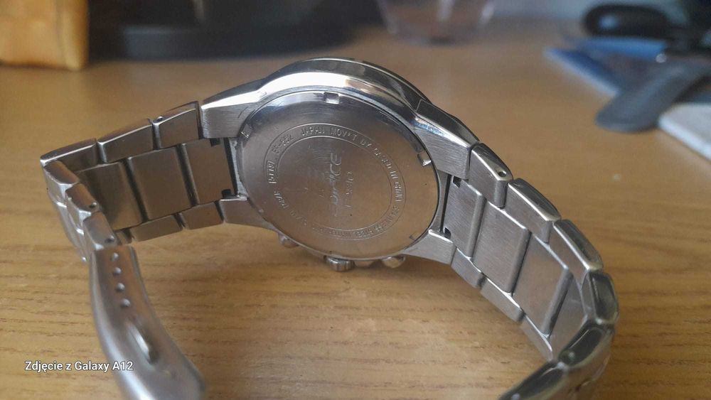 Casio Edifice 5116 EF-552 red dial, używany w pełni sprawny.