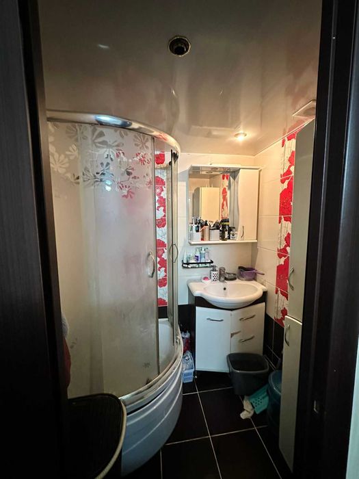 Продается 3-х комнатная квартира район Артема.