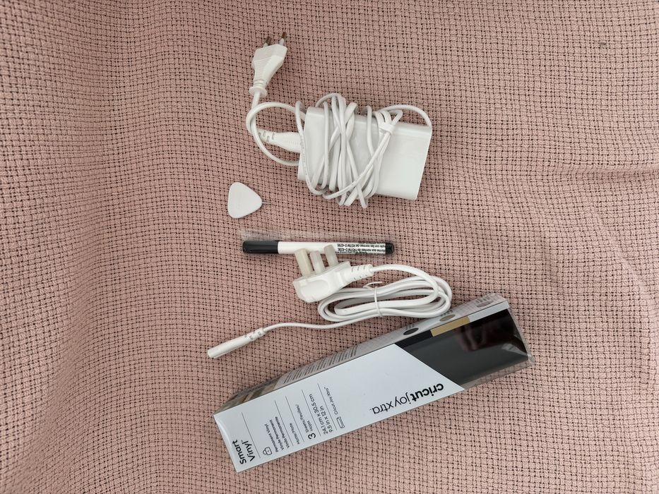Cricut Joy Xtra + varios Extras e acessorios