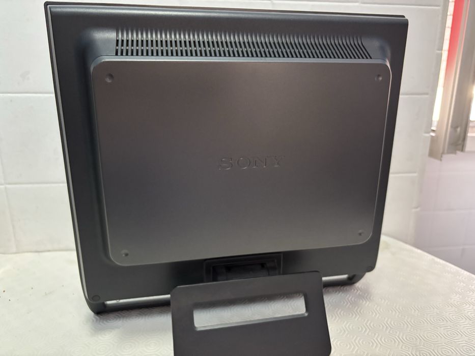 Monitor SONY SDM-HS75P