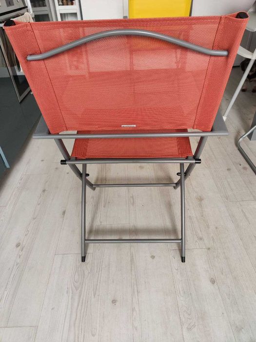 2 Cadeiras Naterial  – Como Novas!