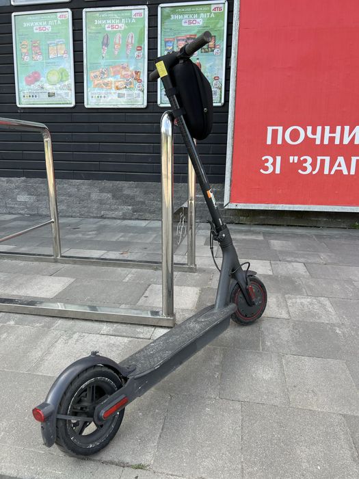 Продам електросамокат xiaomi pro 2