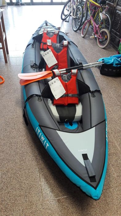 Vendo Kayak 3 lugares com acessórios