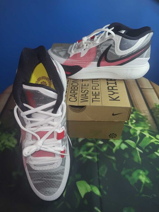 Buty Nike Kyrie 8 biało-czerwone rozmiar44