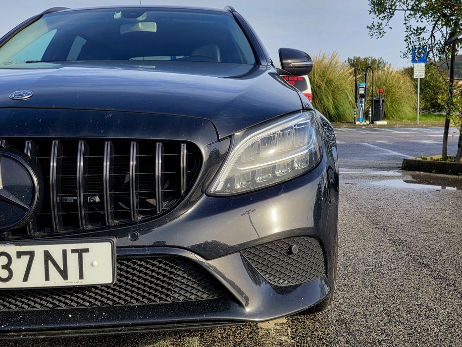 O Parceiro Ideal para a Sua Família: Mercedes-Benz C180 (Face-lift)