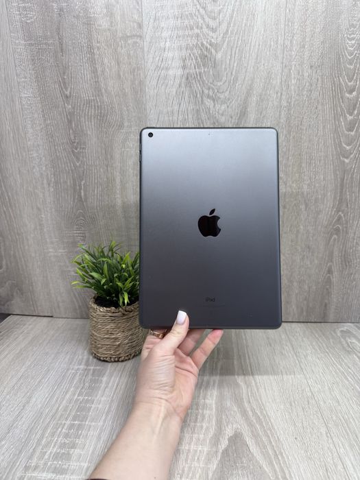 iPad 7, 32 GB, Wi-Fi