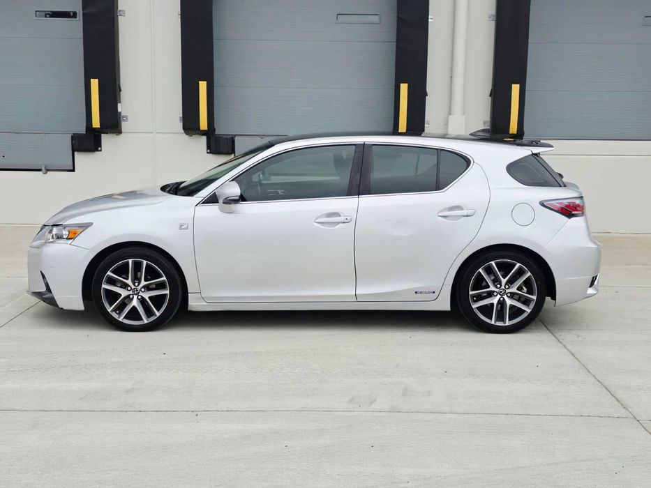 Lexus CT 200h      2017