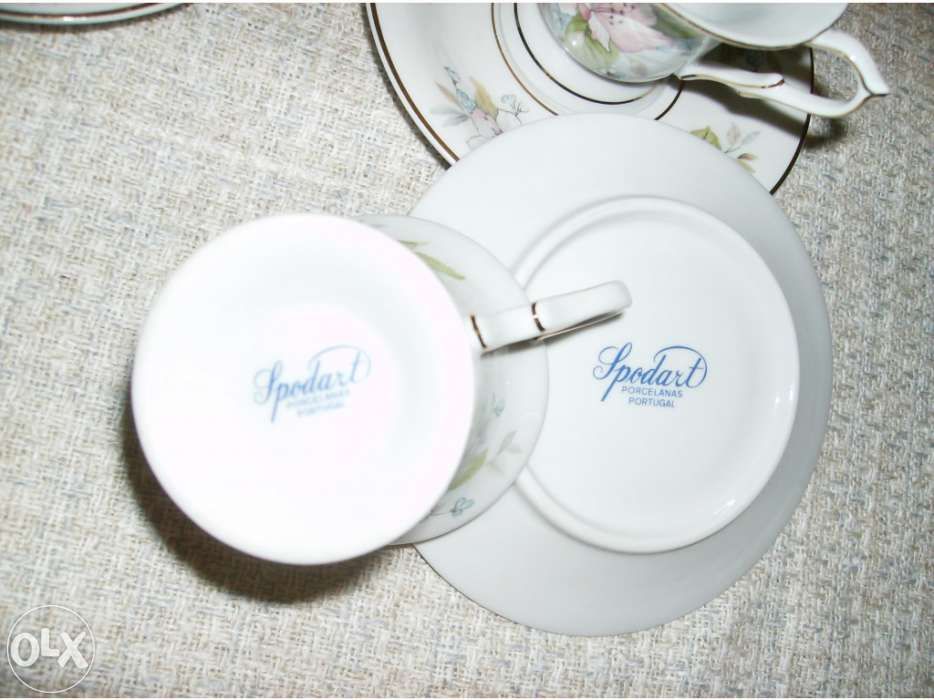 Coffee service. New.425472955778355203