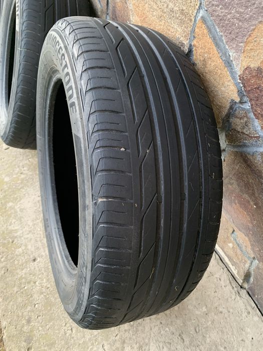Шини r17 225/55 комплект шин літо BRIDGESTONE