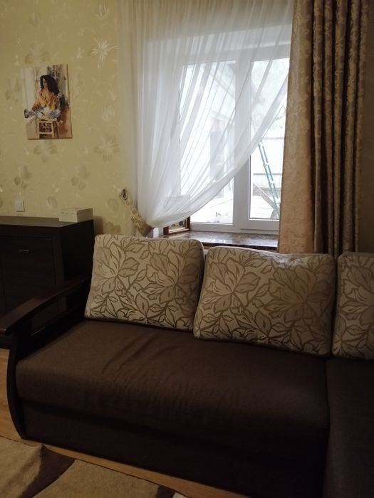 Юрівка, приватний будинок, половина