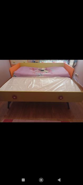 Quarto criança c duas camas
