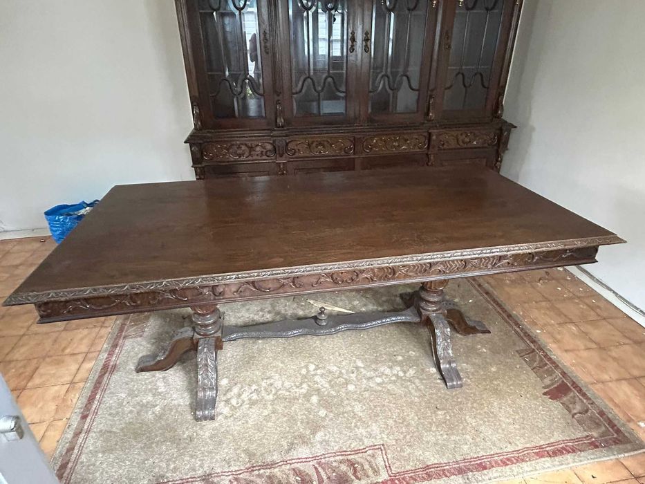 Mesa Antiga em madeira maciça