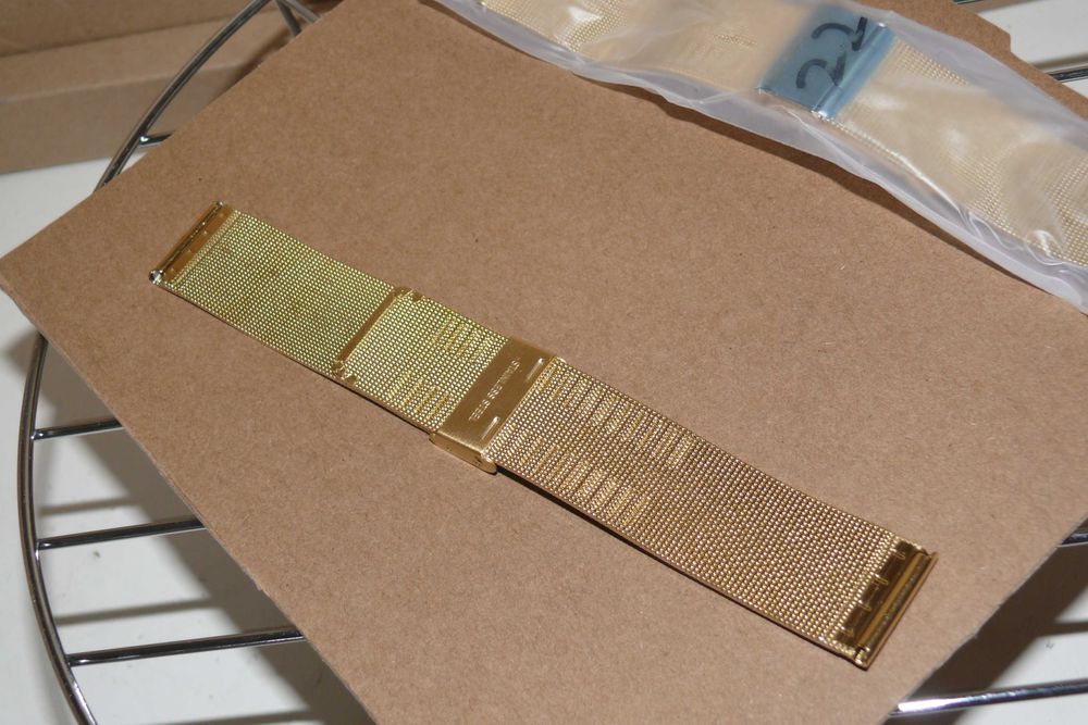 Bracelete universal - Metal Malha dourada