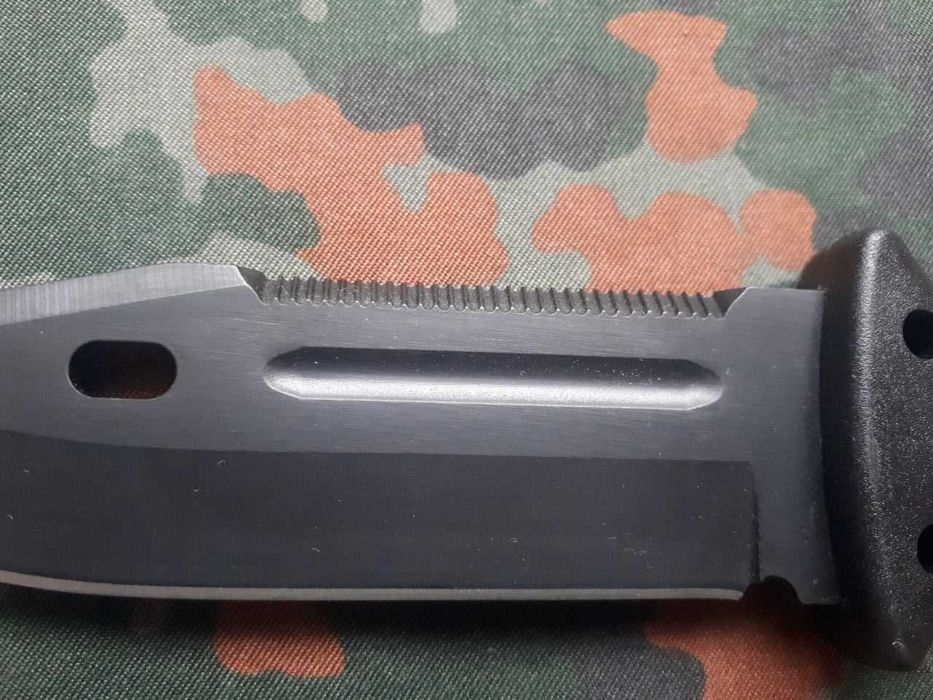 Туристичний мисливський ніж Columbia 4038A 27см з пластиковими ножними,тактичний похідний ніж з кресалом,точилкою,свистком,склобій,серрейтерна пила