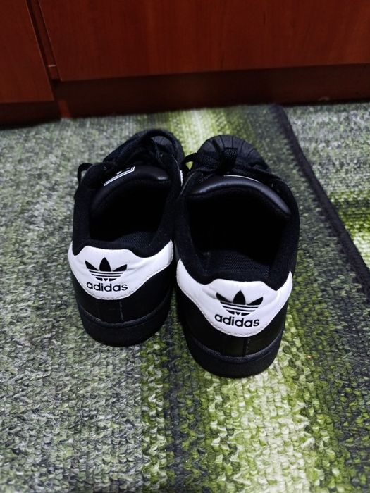 Продам дитячі оригінальні кросівки