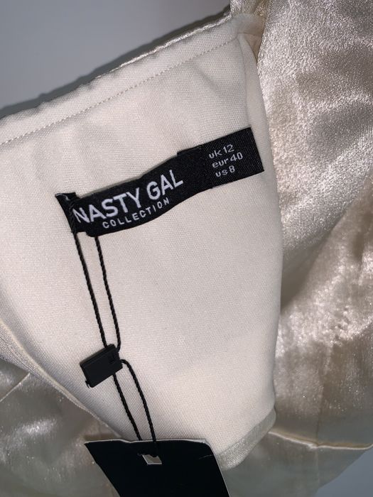 Top wiązany kolor szampański Nasty Gal nowe