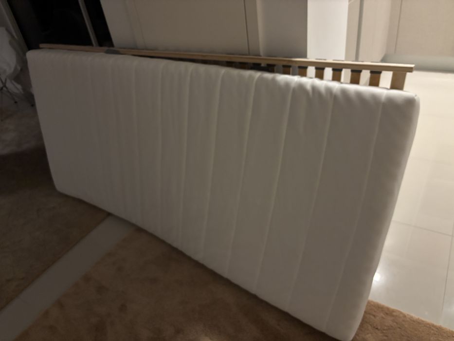 Estrado e colchão 90x200 como novos