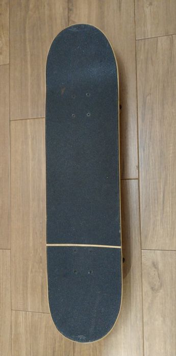 Skate de madeira da Decathlon