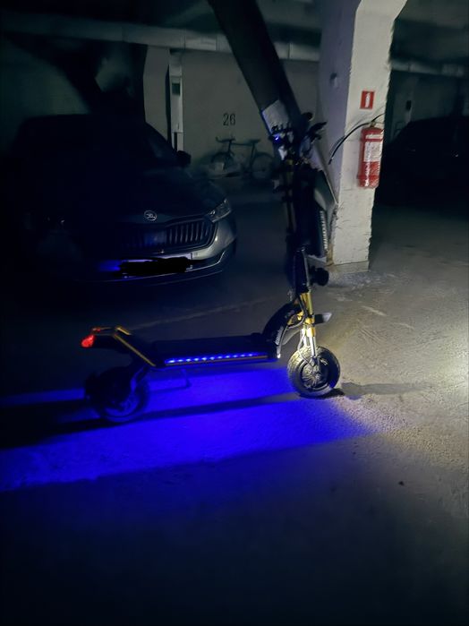 Kaabo Wolf King GTR 72v 35Ah LG Gold Електросамокат