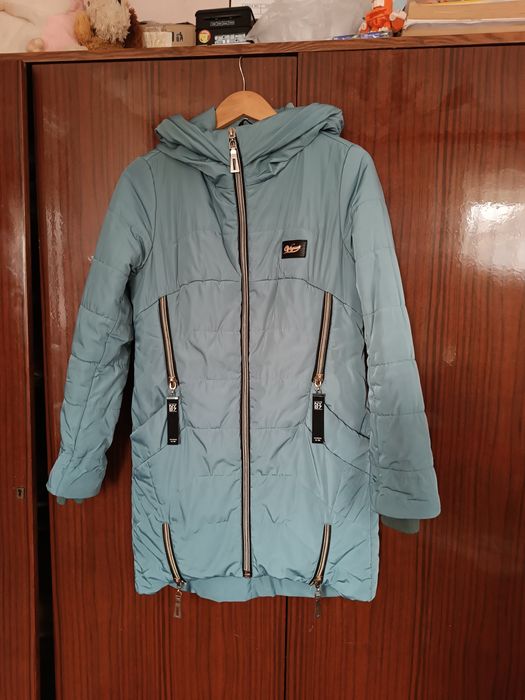 Продам куртку в хорошому стані