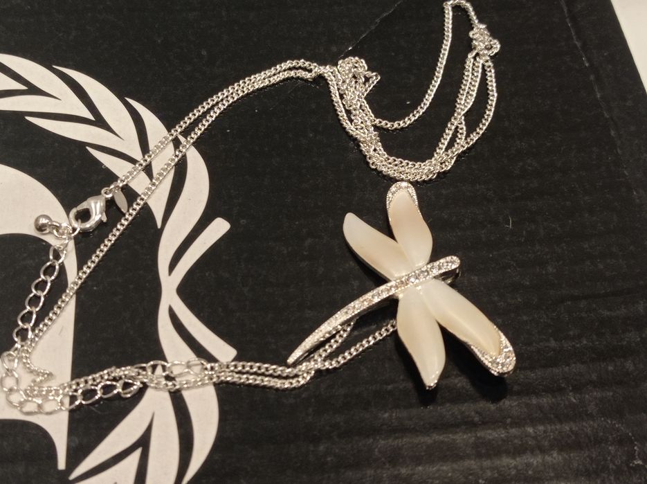 Naszyjnik "Avon"waszka