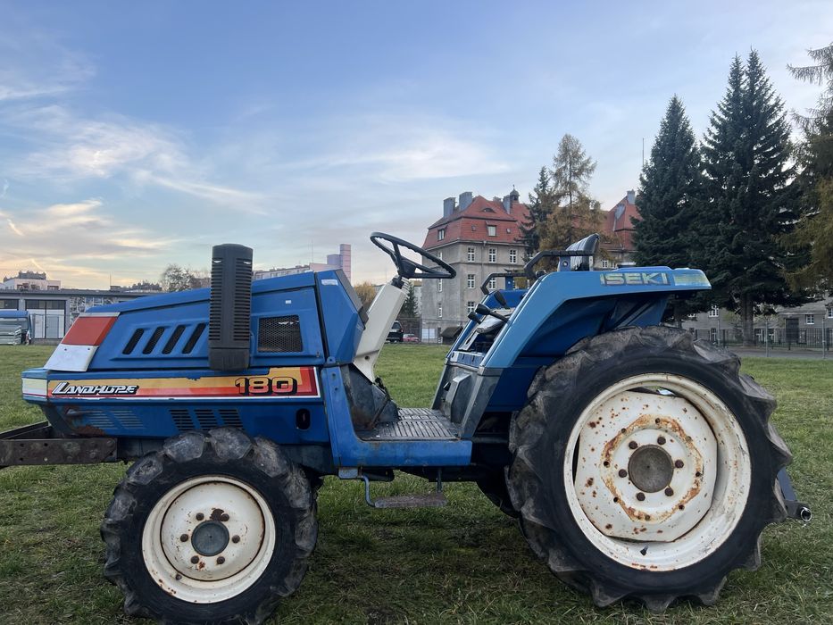Mini traktorek Iseki Landhope TU 180 4x4 hamulce na 4koła  18KM