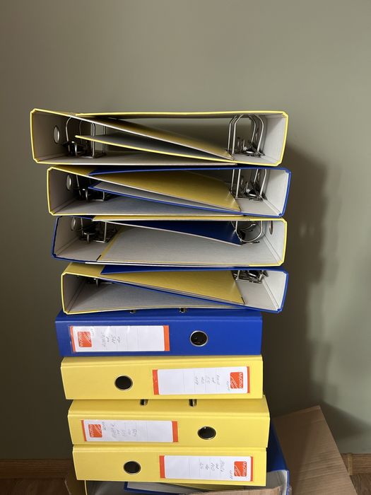 Segregatory biurowe jak nowe