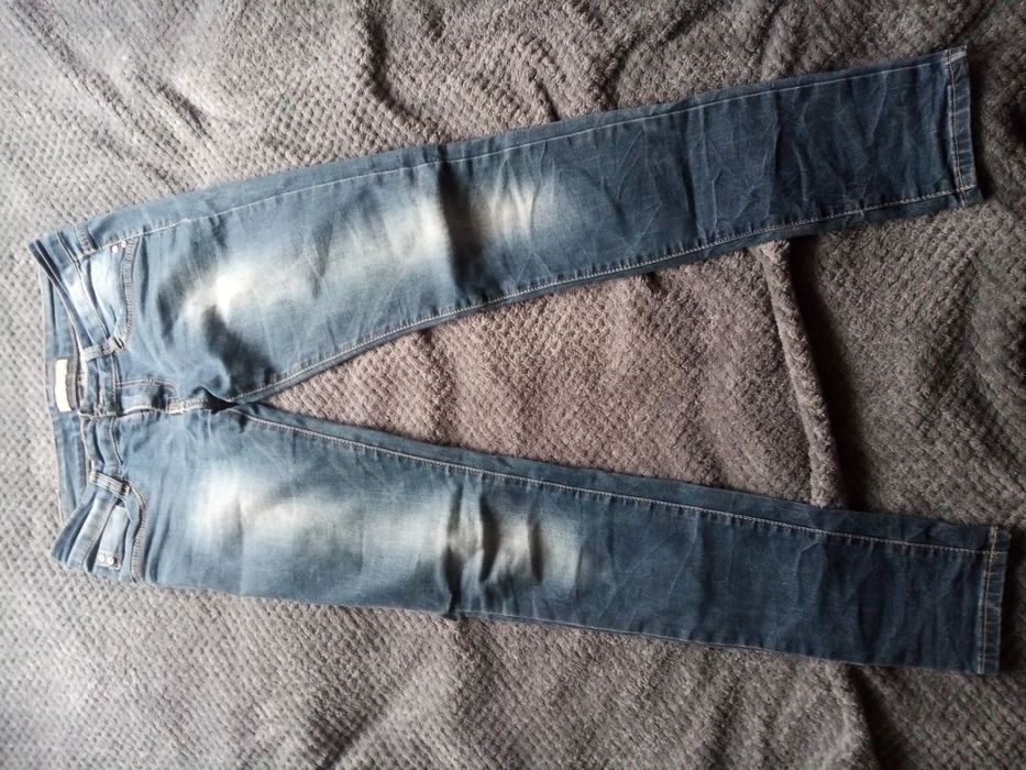 Spodnie jeansy rozm 28