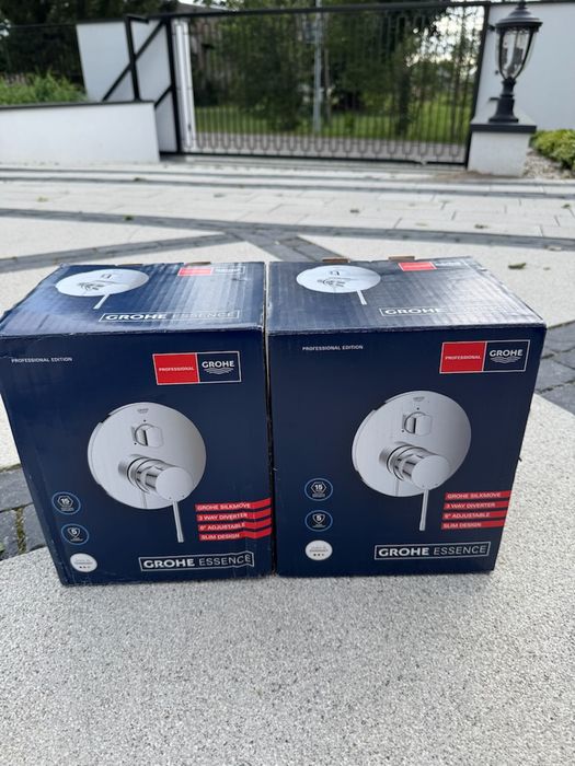 Bateria podtynkowa Grohe Essence w kolorze złotym