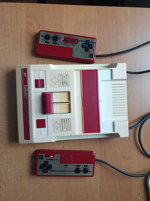 Игровая приставка Nintendo Famicom Made in Japan