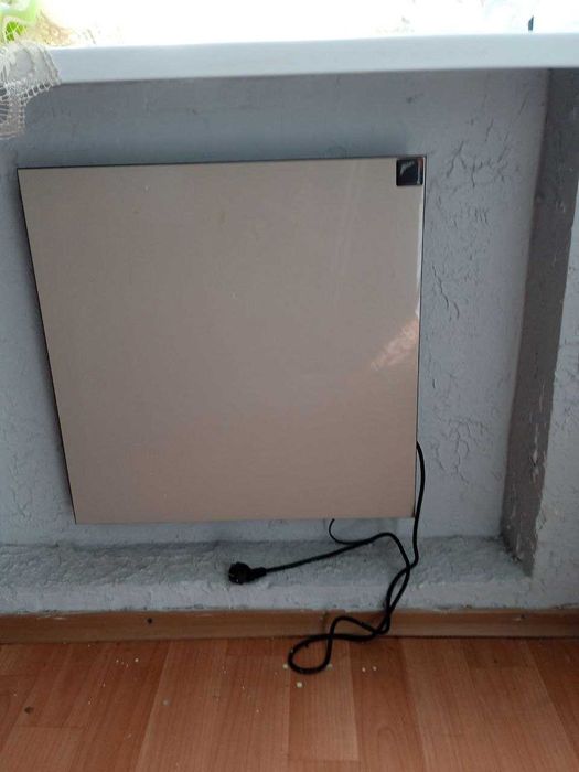 Керамический обогреватель, электробатарея Africa T700 (450 Вт)