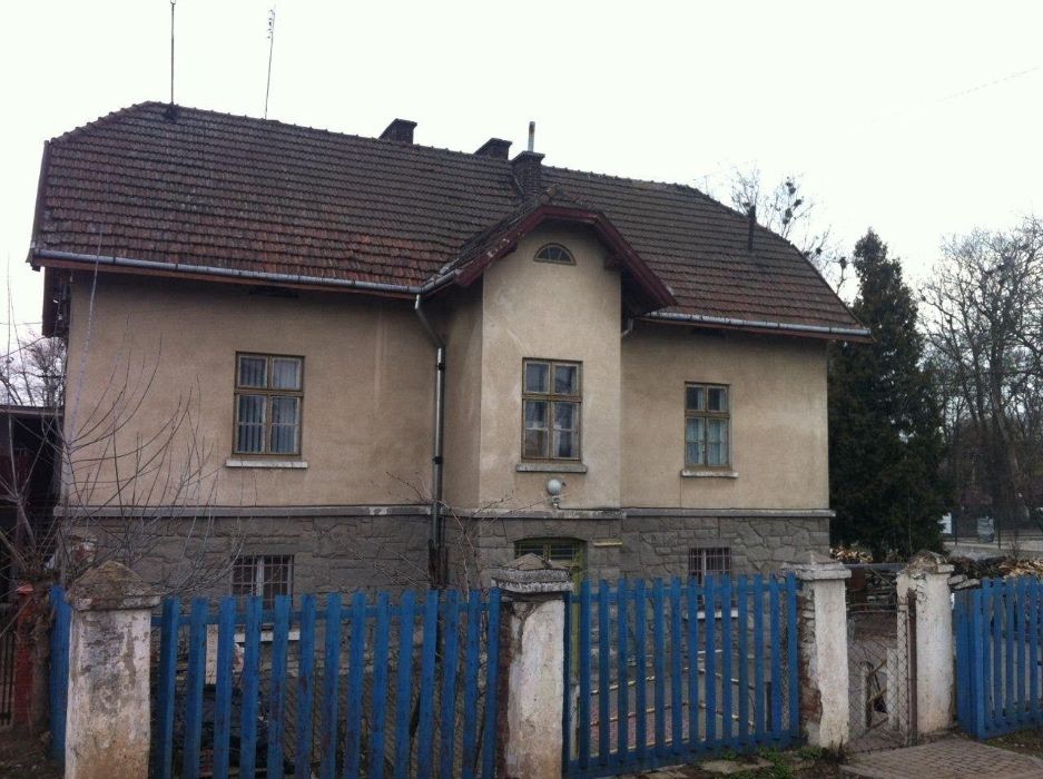 Будинок під житло, бізнес ,офіс