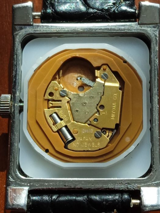 Продам наручний годинник casio