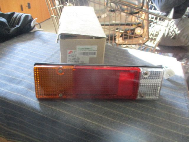 Farolim direito MITSUBISHI Canter (FE5, FE6) VI