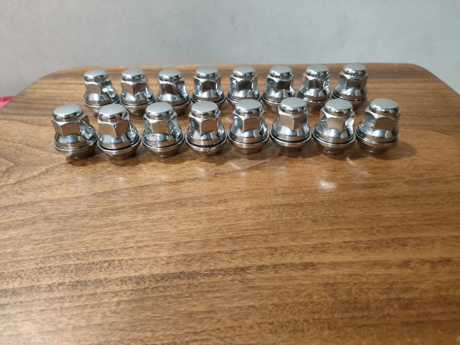 Nakrętki Do Alufelg Ford Fiesta