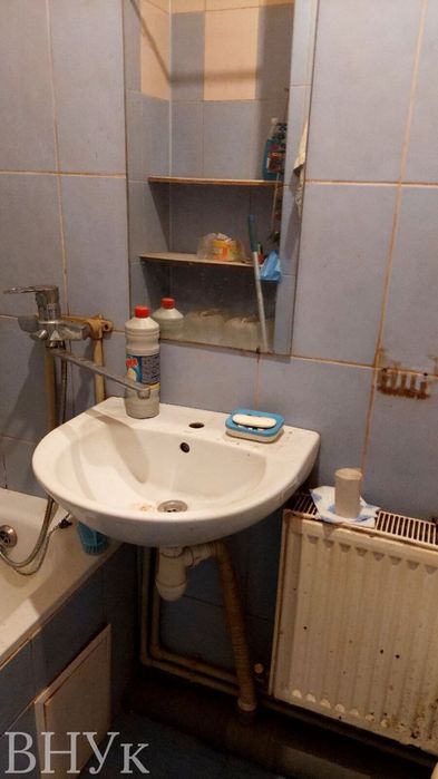 Продаю 1 км квартиру, з терасою, у серці Стрия