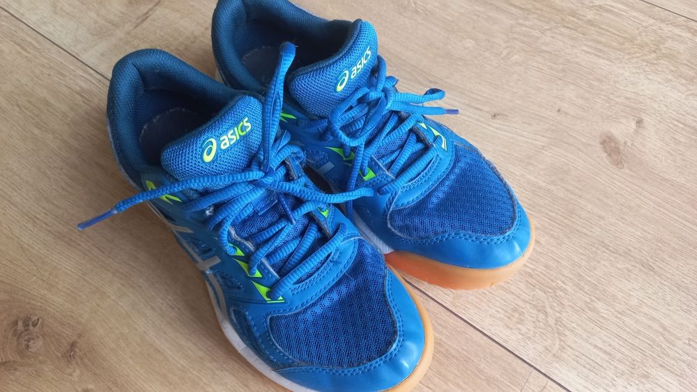 Asics Upcourt4 buty sportowe roz.37,5
