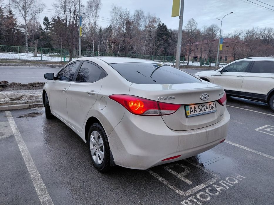 Hyundai Elantra MD хорошая