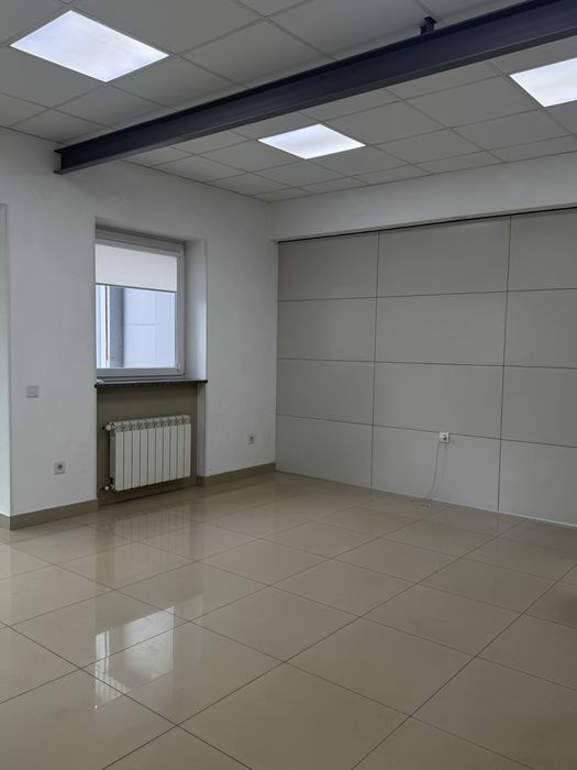 Здається робоче місце в центрі міста