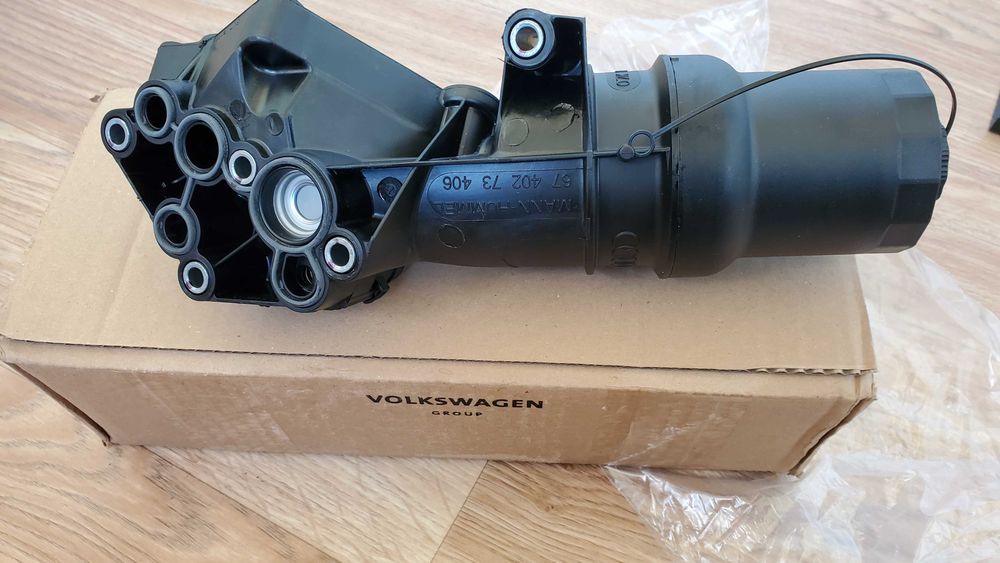 Корпус масляного фильтра VAG VW Passat Jetta 2.5 Original (OEM)