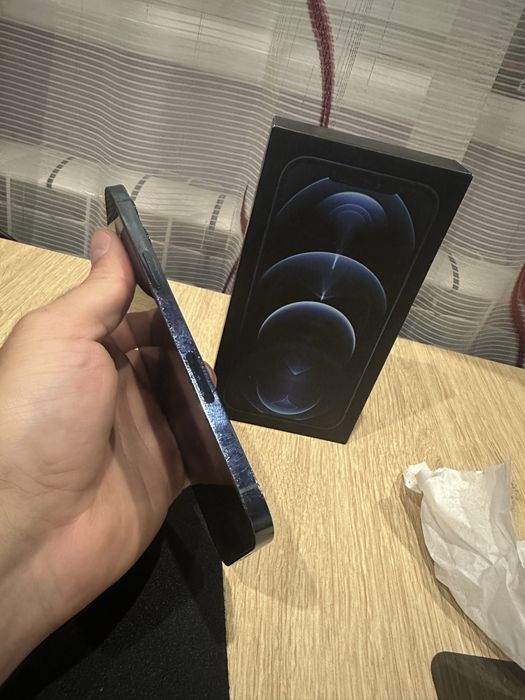 Продам Iphone 12 Pro Max