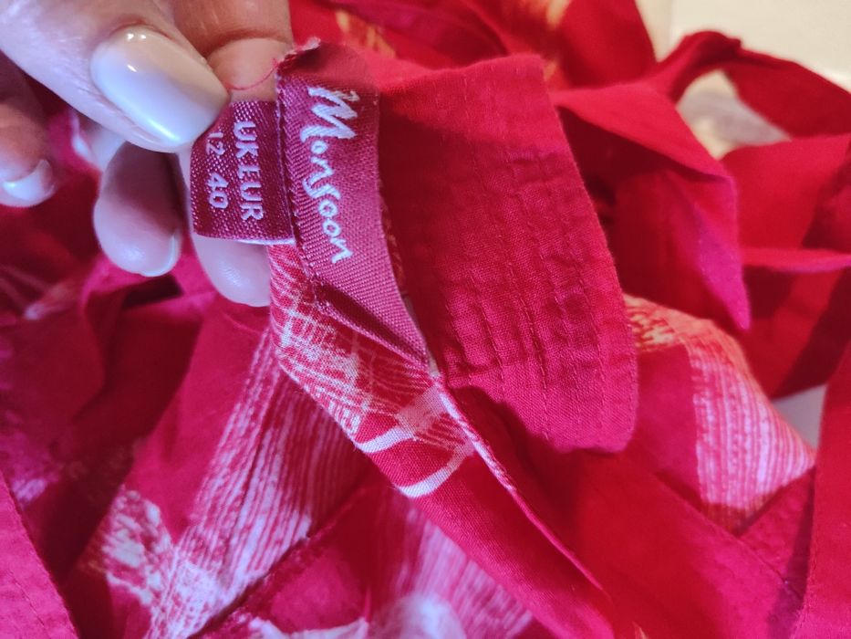 Жіночі блузки б/у  44 розміру- блузка+спідниця або блузка+штани