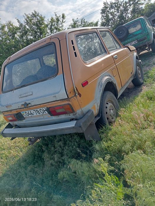 Срочно  продам Ниву 2121