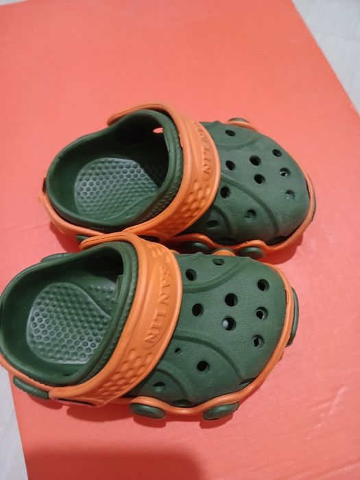 Дитяче взуття легеньке та зручне