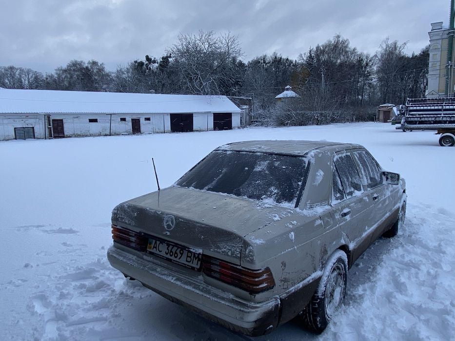 Разбор запчастей Mercedes benz w201 m102 2.0