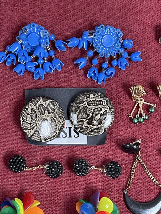 Kolekcja Starych Klipsów z Prl