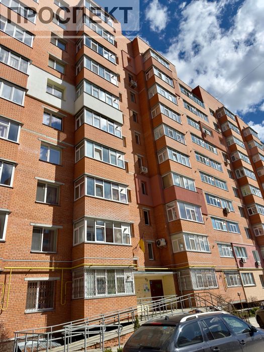 Продам 2-х кімн.квартиру з ремонтом пр-т Свободи ( Автономка)