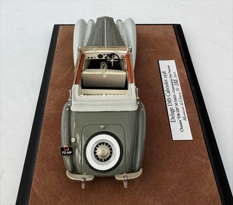 Miniatures du Chateau_1938 DELAGE D8S Cabriolet Two Tone Grey 1/43. Raro! Completo e como novo.