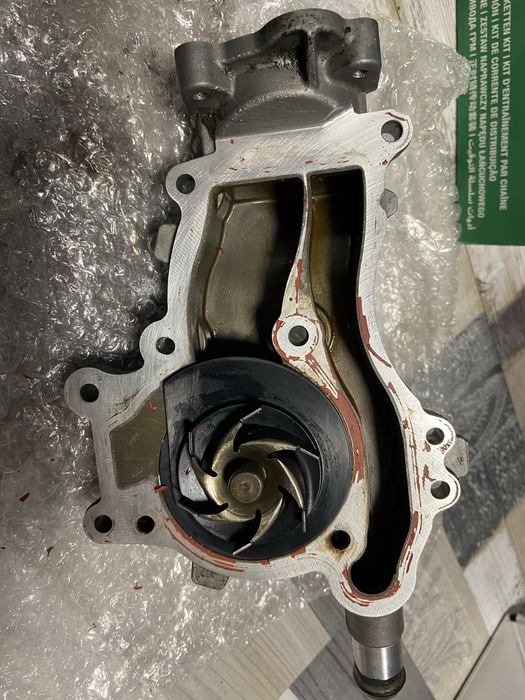 Цепь,помпа opel astra j